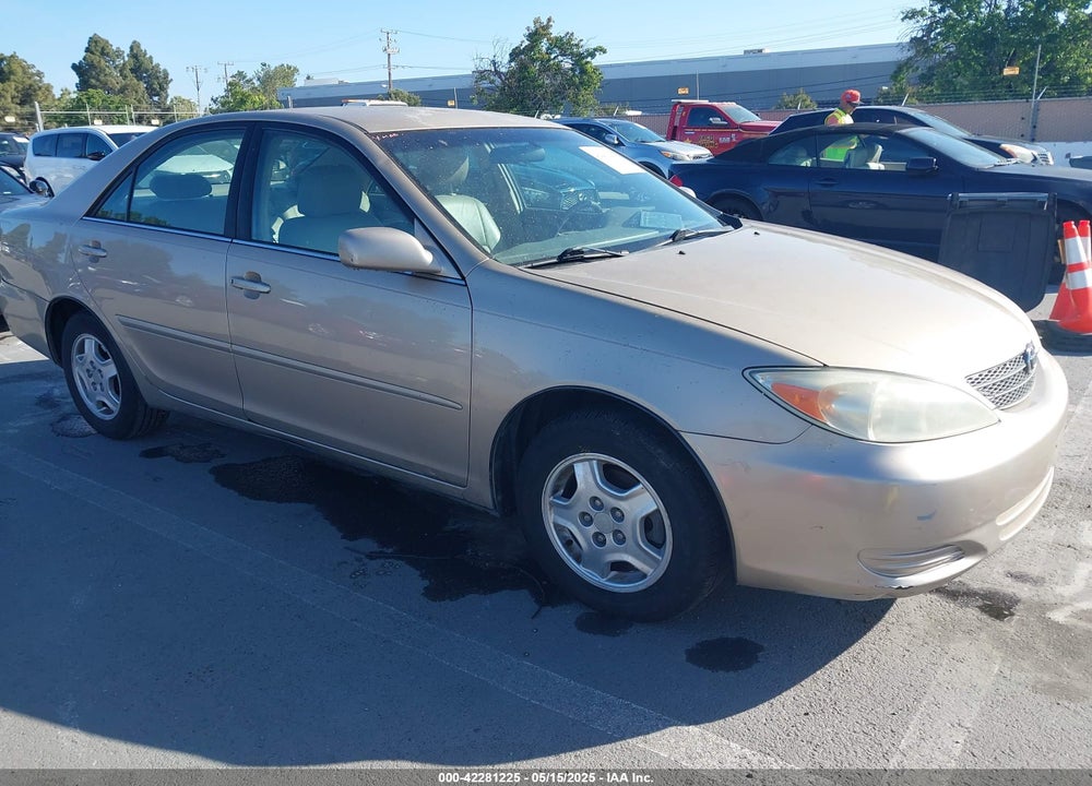 2002 TOYOTA CAMRY LE V6 VIN: 4T1BF32KX2U034414