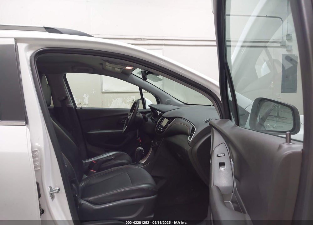 2018 CHEVROLET TRAX VIN: 3GNCJPSB1JL218624