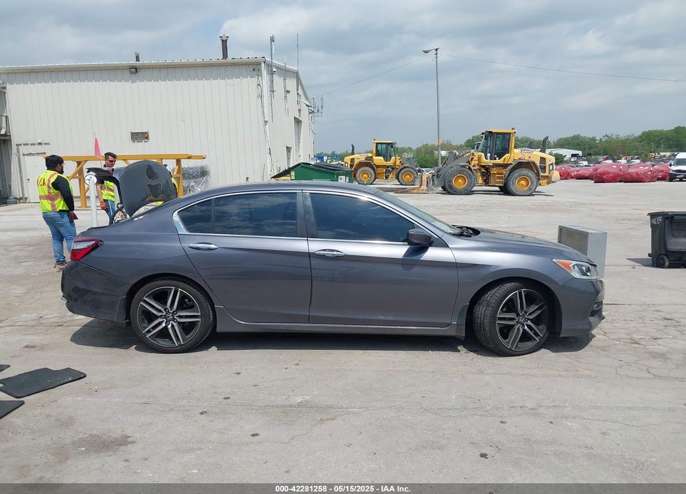 2017 HONDA ACCORD VIN: 1HGCR2F57HA180215