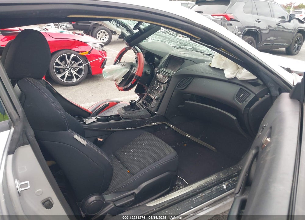 2014 HYUNDAI GENESIS VIN: KMHHU6KJ1EU113371