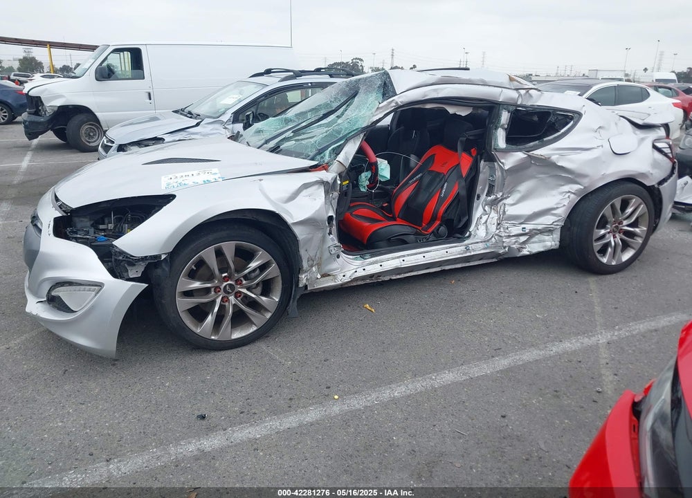 2014 HYUNDAI GENESIS VIN: KMHHU6KJ1EU113371