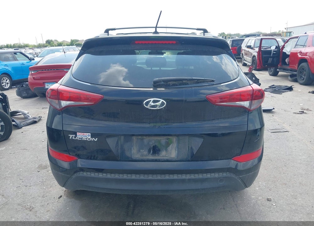 2017 HYUNDAI TUCSON VIN: KM8J33A41HU299397