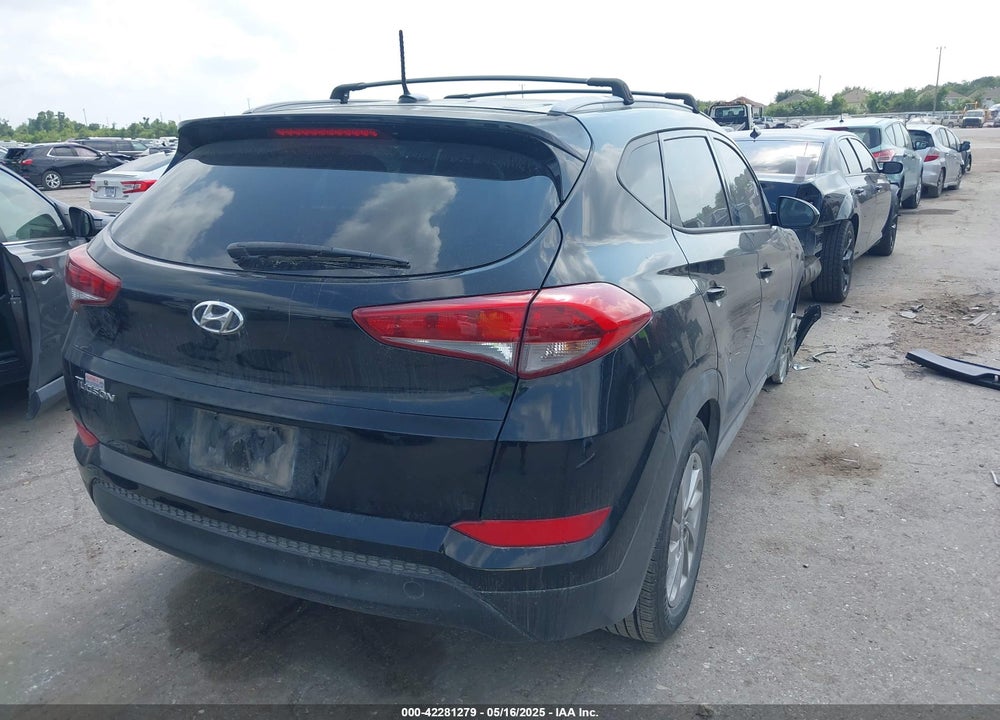2017 HYUNDAI TUCSON VIN: KM8J33A41HU299397