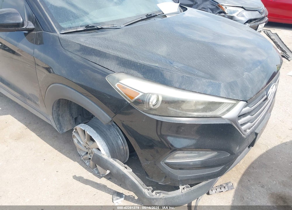 2017 HYUNDAI TUCSON VIN: KM8J33A41HU299397
