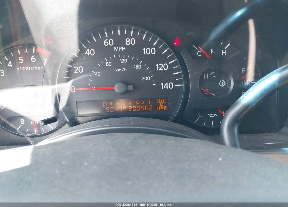 2004 NISSAN TITAN SE VIN: 1N6AA07B14N528418