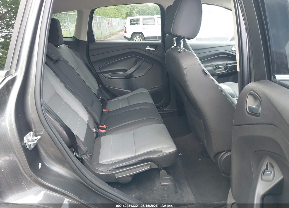 2016 FORD ESCAPE VIN: 1FMCU0G7XGUB02845