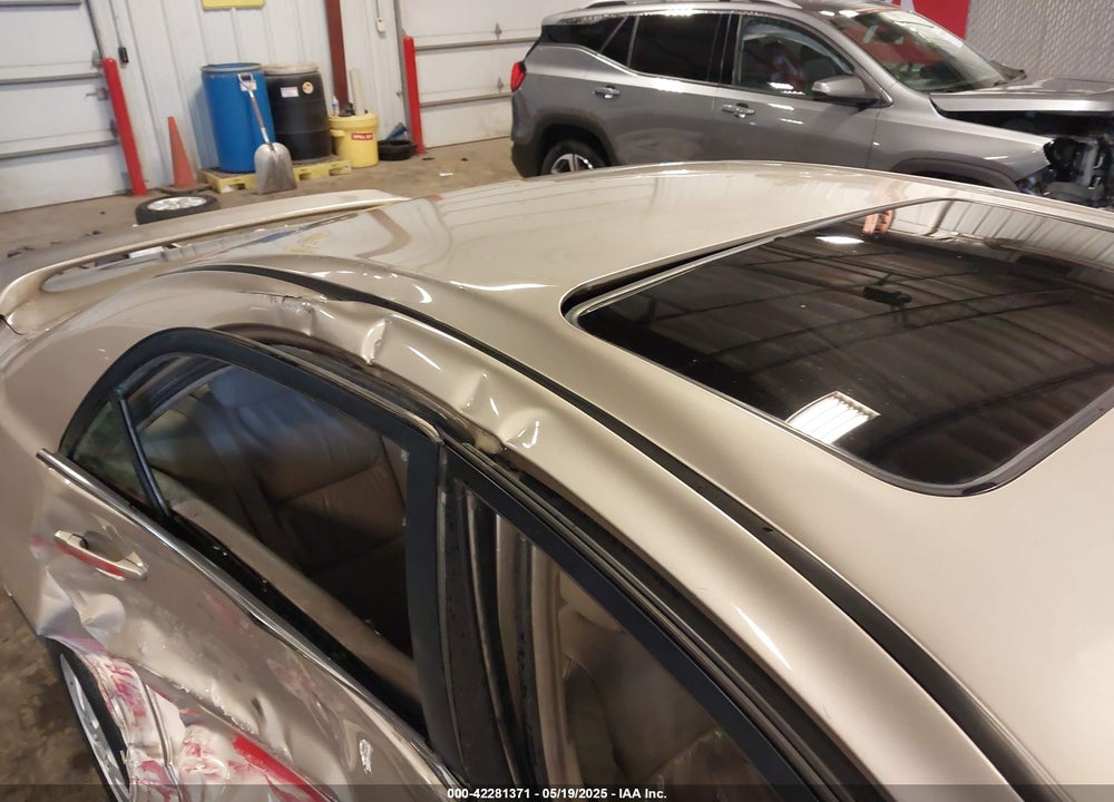 2004 TOYOTA CAMRY XLE VIN: 4T1BE30K14U889902