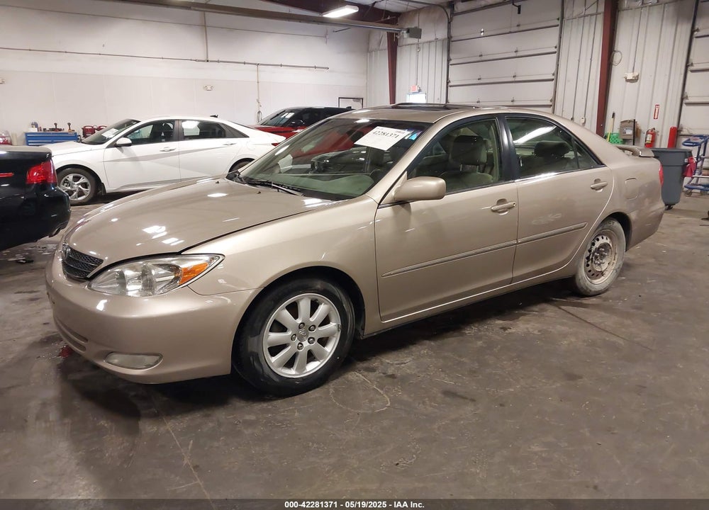 2004 TOYOTA CAMRY XLE VIN: 4T1BE30K14U889902