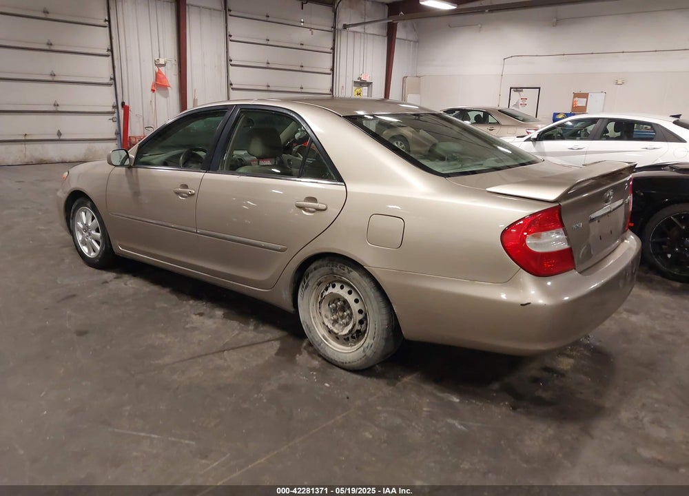 2004 TOYOTA CAMRY XLE VIN: 4T1BE30K14U889902