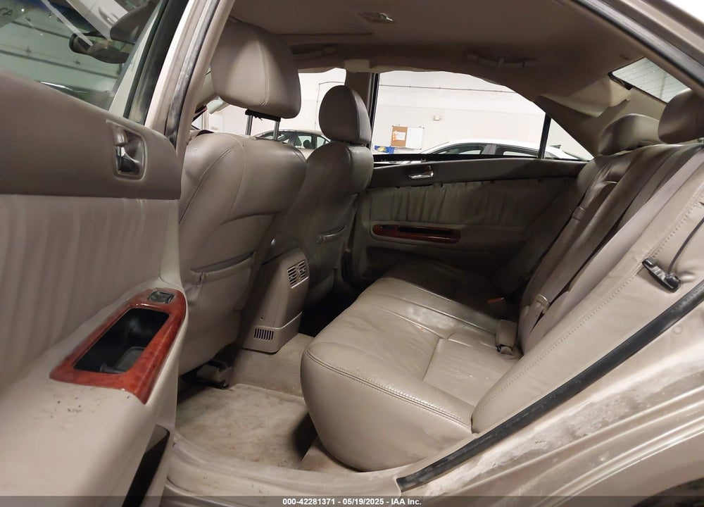 2004 TOYOTA CAMRY XLE VIN: 4T1BE30K14U889902