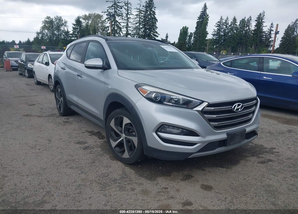 2017 HYUNDAI TUCSON LIMITED VIN: KM8J33A29HU351910