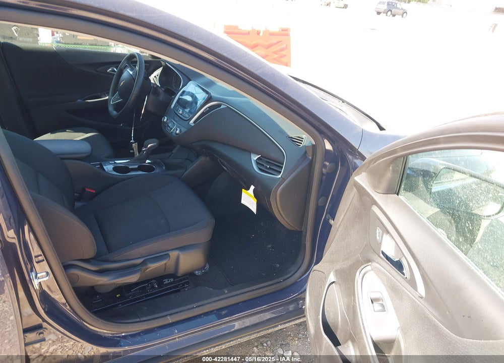 2025 CHEVROLET MALIBU VIN: 1G1ZG5ST5SF116293