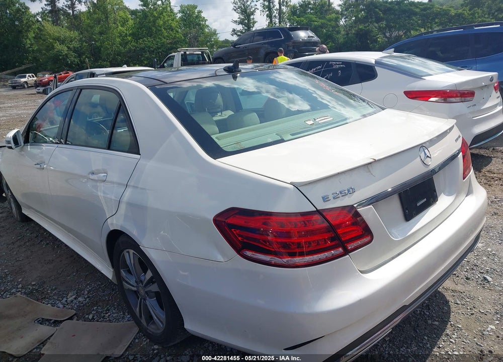 2016 MERCEDES-BENZ E VIN: WDDHF0EB3GB250414
