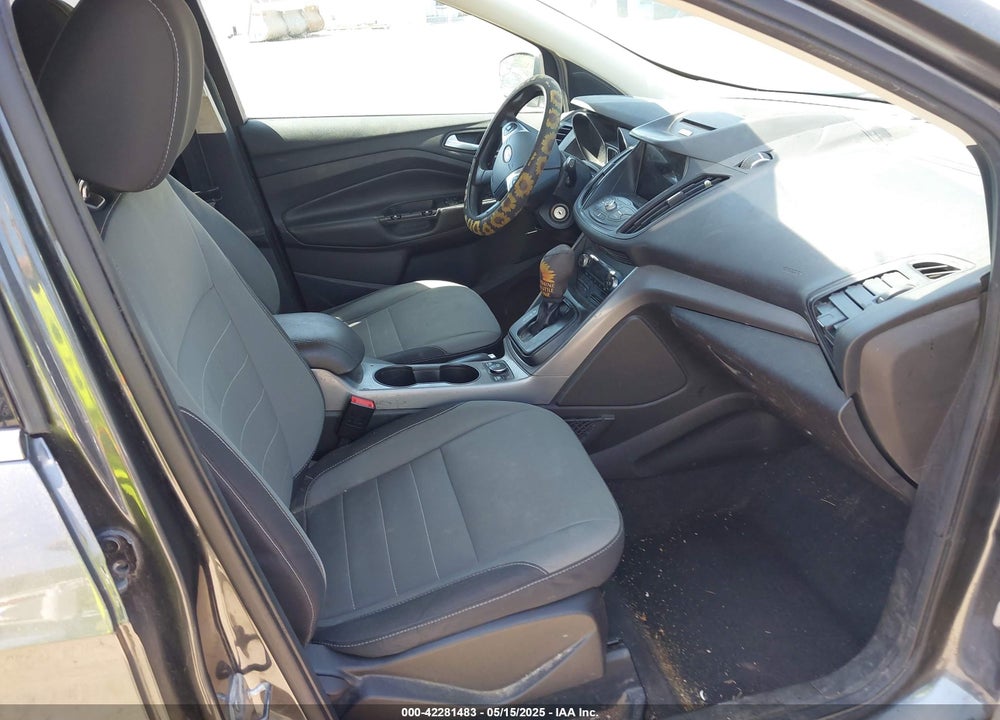 2016 FORD ESCAPE VIN: 1FMCU0GX2GUB33877