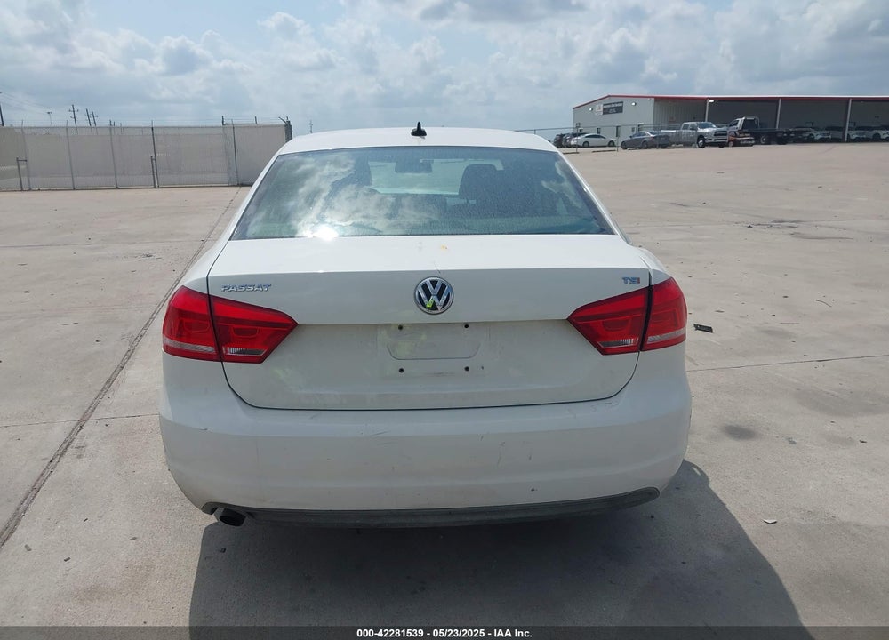2014 VOLKSWAGEN PASSAT 1.8T WOLFSBURG EDITION VIN: 1VWAT7A33EC038693