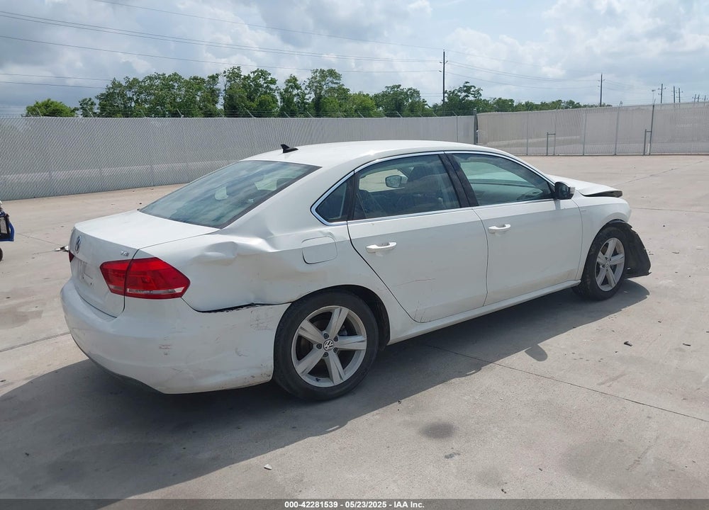 2014 VOLKSWAGEN PASSAT 1.8T WOLFSBURG EDITION VIN: 1VWAT7A33EC038693