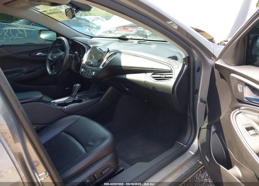 2018 CHEVROLET MALIBU VIN: 1G1ZD5ST0JF100218