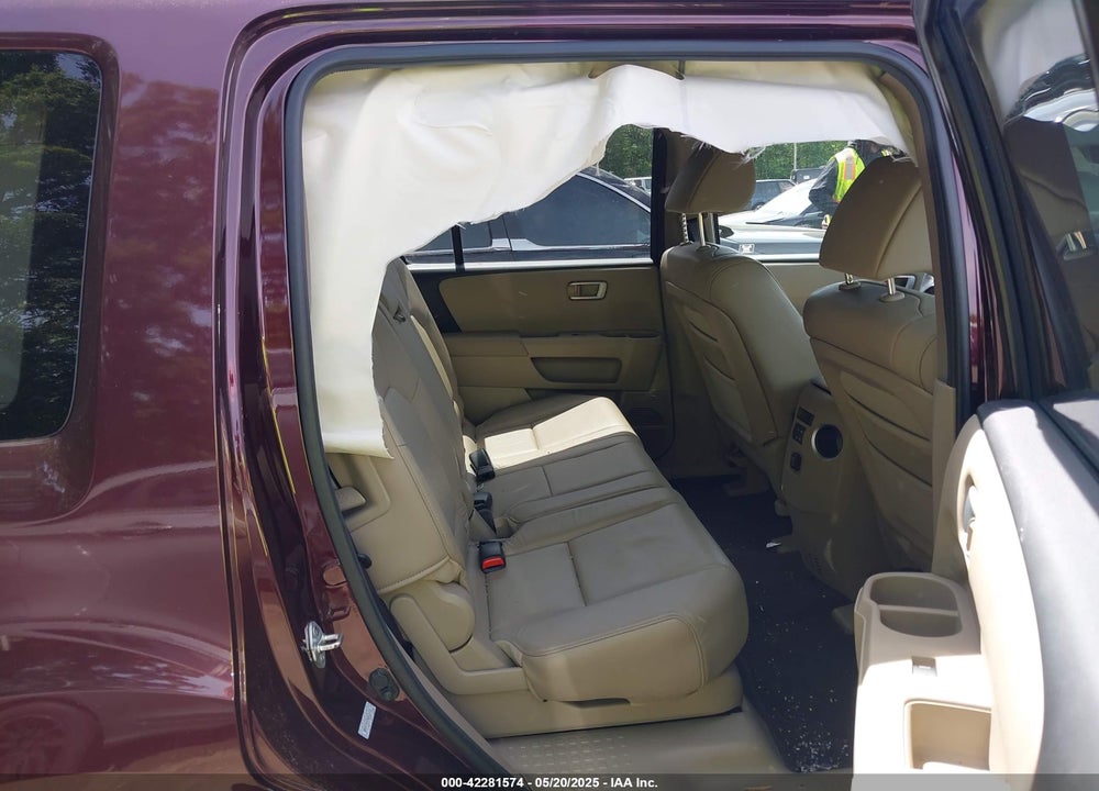 2010 HONDA PILOT EX-L VIN: 5FNYF4H57AB036411