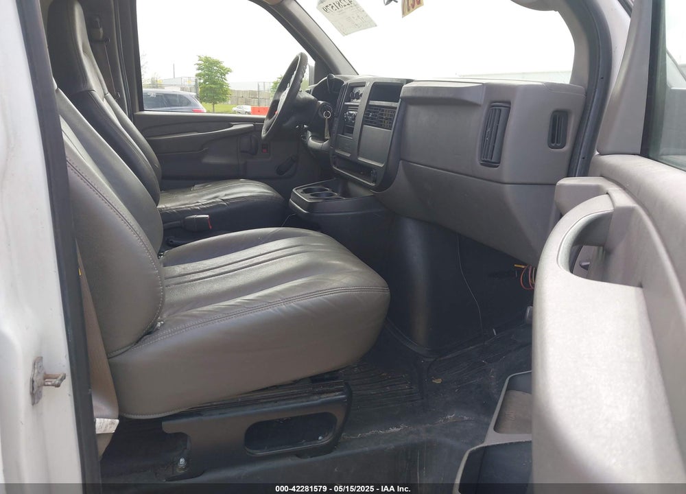 2006 CHEVROLET EXPRESS WORK VAN VIN: 1GCFG15X261268858