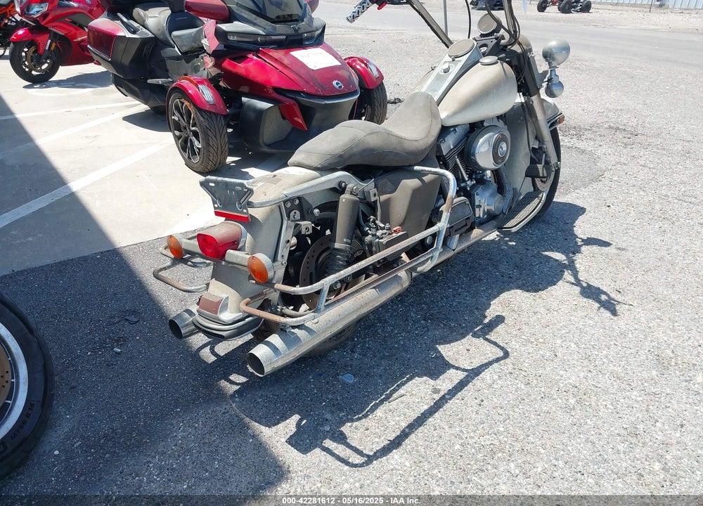2005 HARLEY-DAVIDSON FLHPI VIN: 1HD1FHW175Y706259