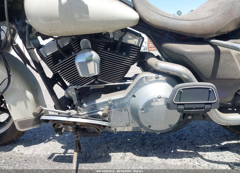 2005 HARLEY-DAVIDSON FLHPI VIN: 1HD1FHW175Y706259