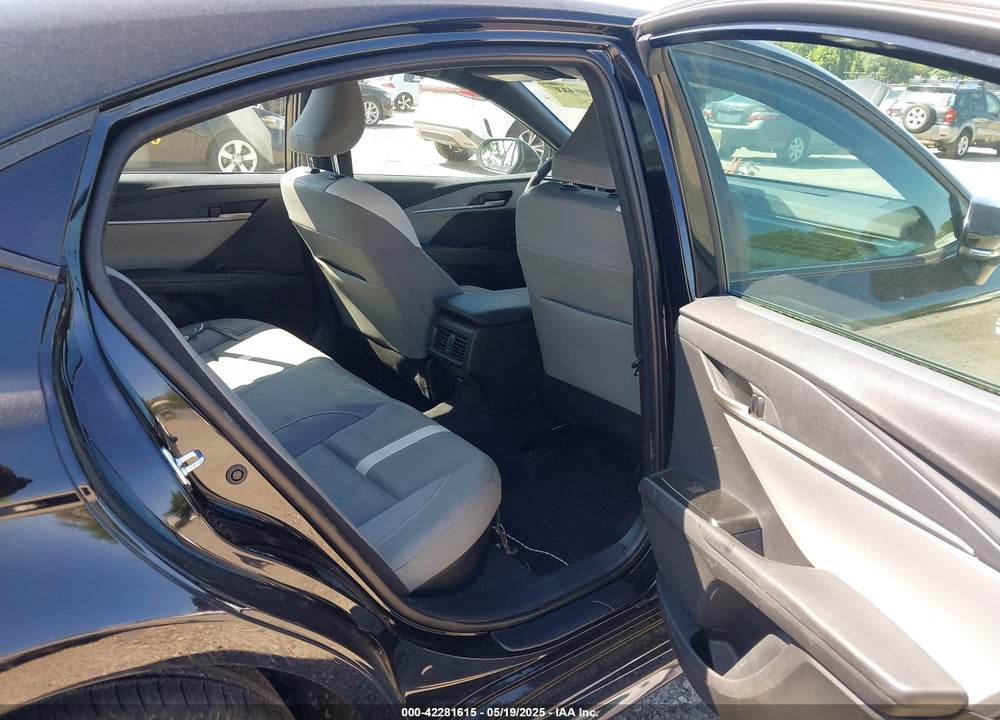 2025 TOYOTA CAMRY SE VIN: 4T1DBADK1SU520972