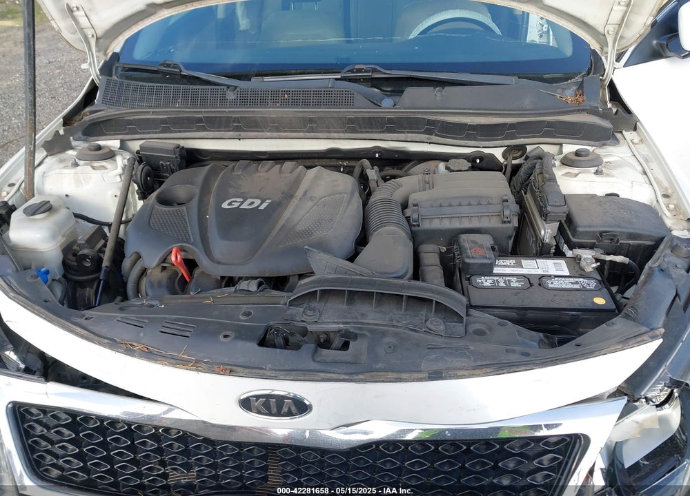 2011 KIA OPTIMA EX VIN: KNAGN4A73B5119084