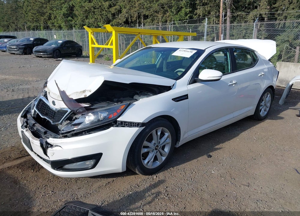 2011 KIA OPTIMA EX VIN: KNAGN4A73B5119084
