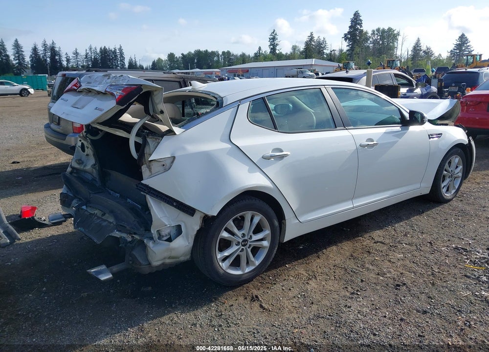 2011 KIA OPTIMA EX VIN: KNAGN4A73B5119084