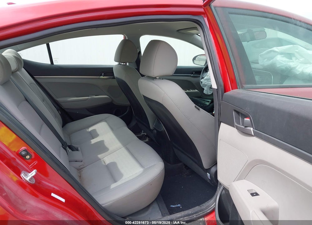 2017 HYUNDAI ELANTRA VIN: KMHD74LF8HU062007