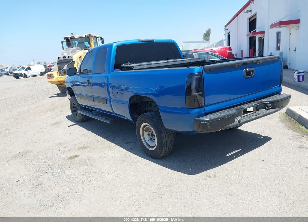 2005 CHEVROLET SILVERADO 1500 LS VIN: 2GCEC19V051235365