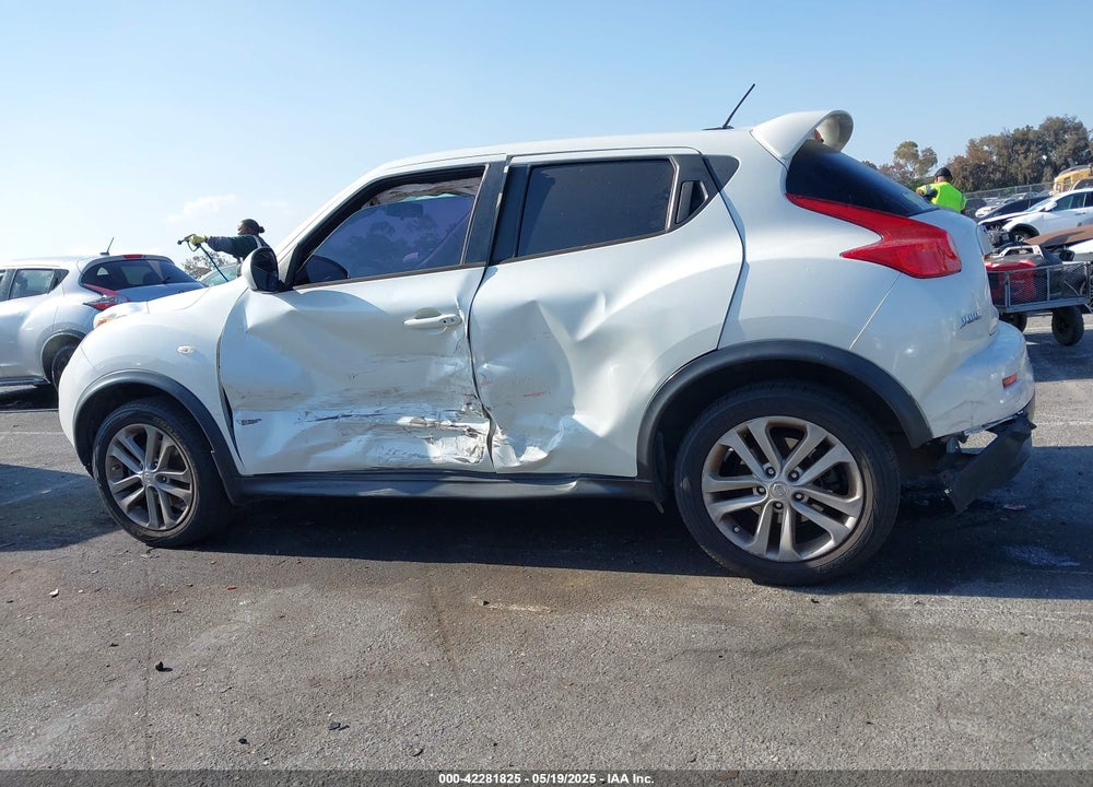 2014 NISSAN JUKE SV VIN: JN8AF5MR2ET362110