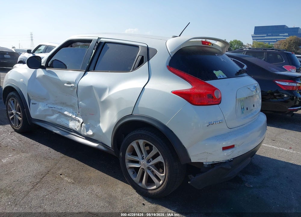 2014 NISSAN JUKE SV VIN: JN8AF5MR2ET362110