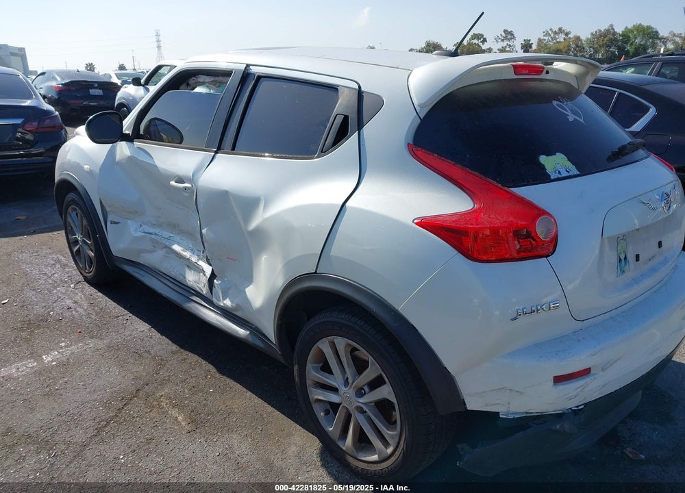 2014 NISSAN JUKE SV VIN: JN8AF5MR2ET362110