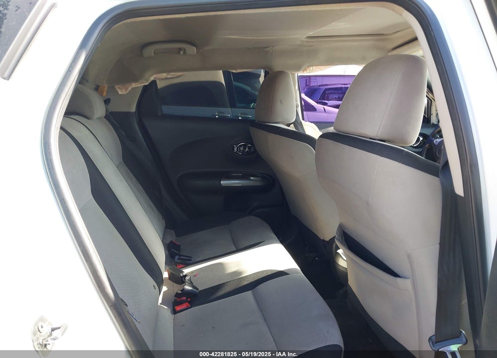 2014 NISSAN JUKE SV VIN: JN8AF5MR2ET362110