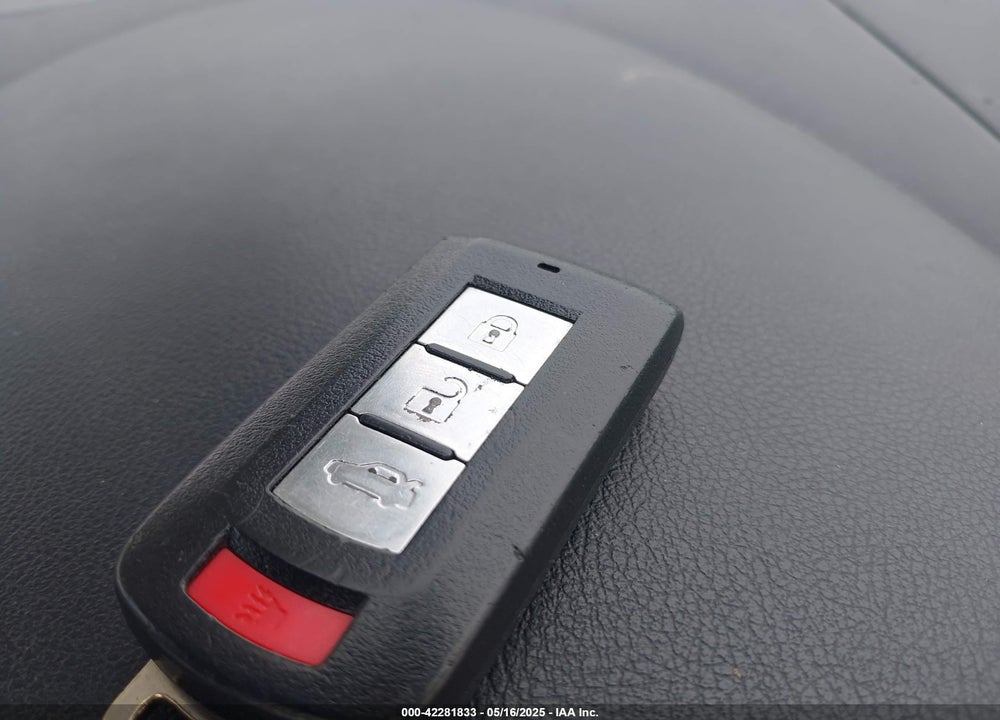 2013 MITSUBISHI OUTLANDER VIN: JA4AS3AW0DU005856