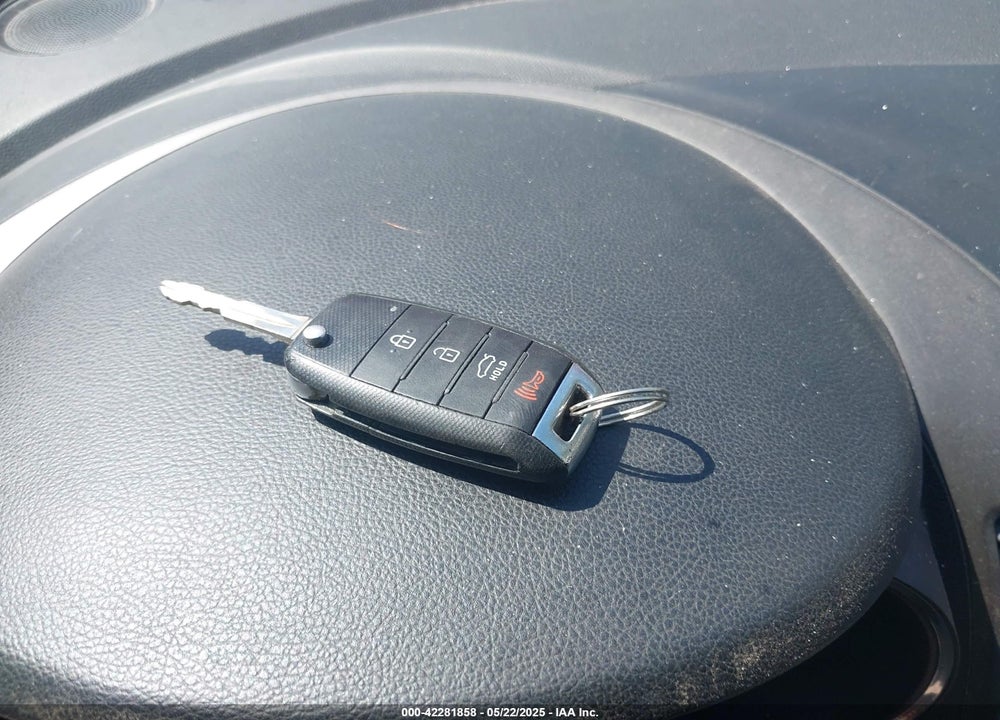 2014 KIA FORTE VIN: KNAFX4A68E5092661