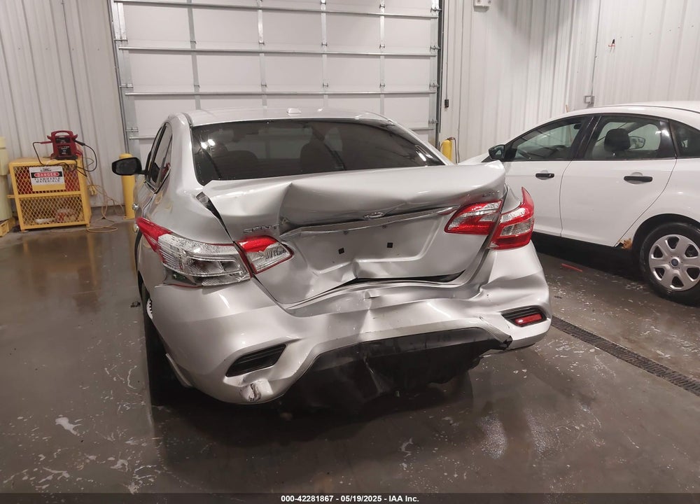 2018 NISSAN SENTRA SV VIN: 3N1AB7APXJY264243