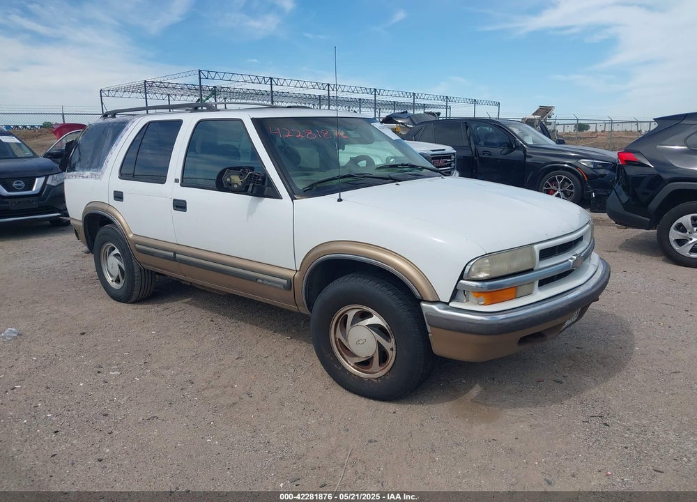 1999 CHEVROLET BLAZER LT VIN: 1GNDT13W4X2208791