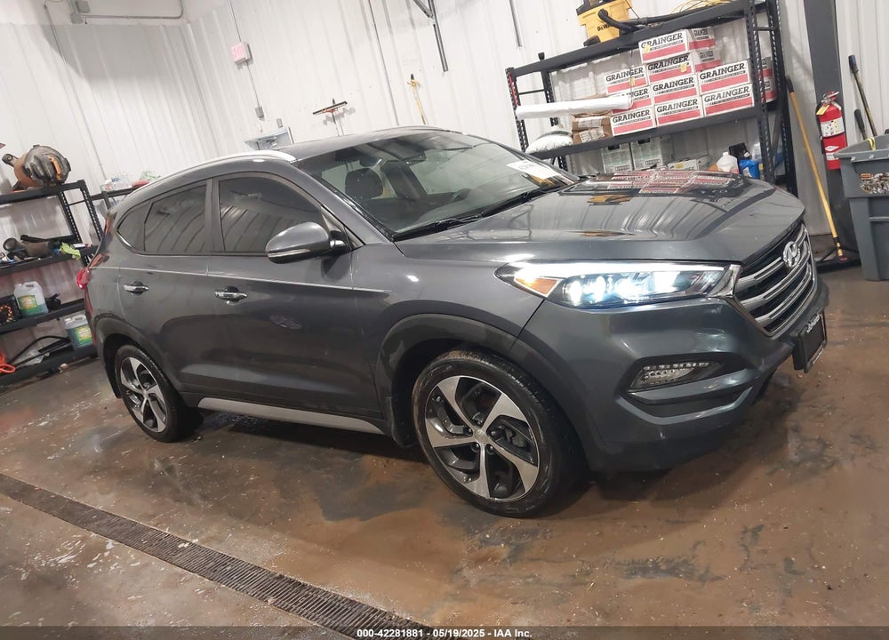 2018 HYUNDAI TUCSON LIMITED VIN: KM8J33A28JU615981