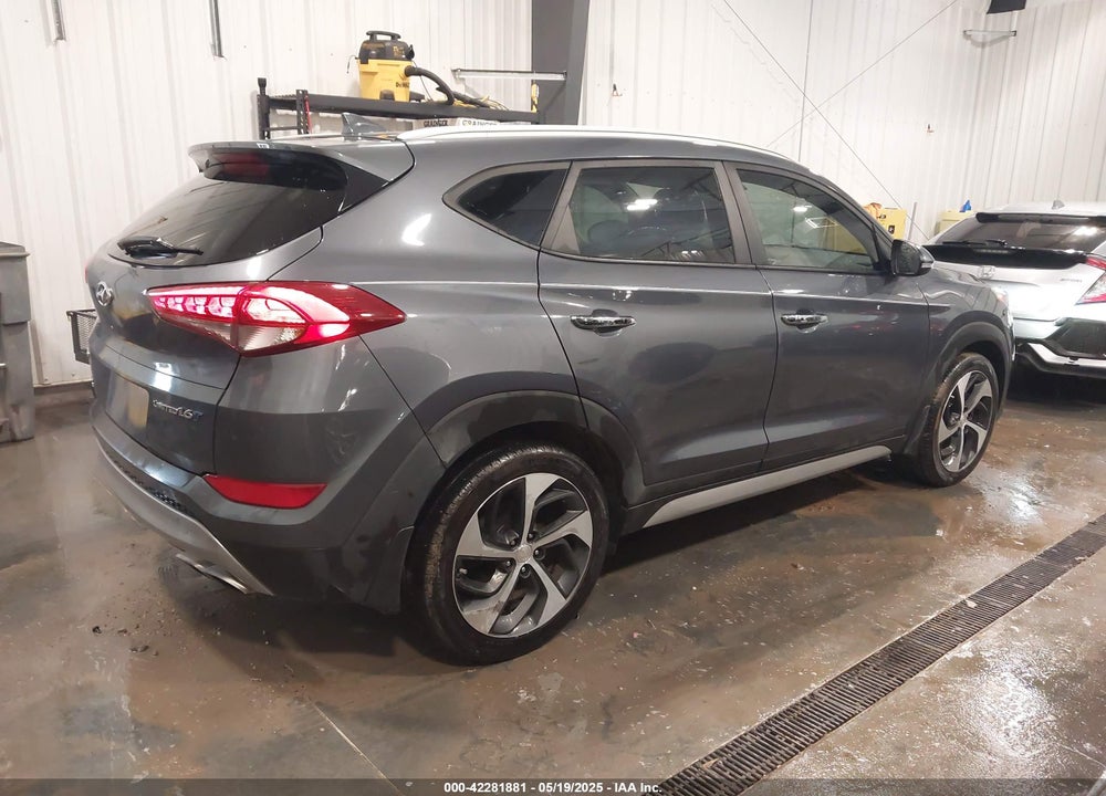2018 HYUNDAI TUCSON LIMITED VIN: KM8J33A28JU615981