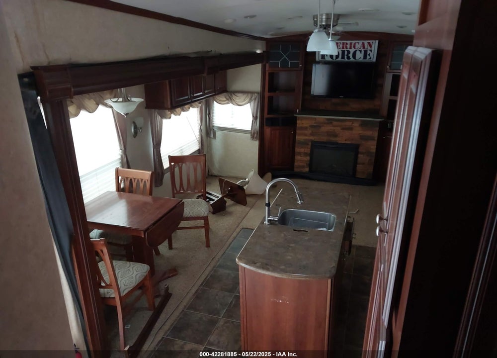 2013 CARDINAL FIFTH WHEEL SERIES VIN: 4X4FCAN26DG098654