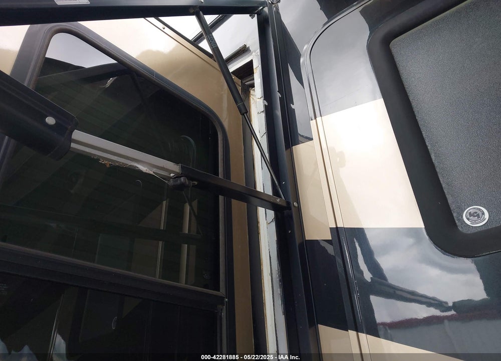 2013 CARDINAL FIFTH WHEEL SERIES VIN: 4X4FCAN26DG098654