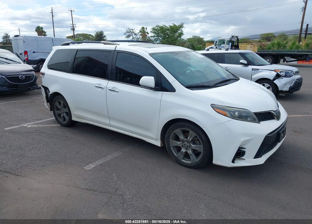 2019 TOYOTA SIENNA SE PREMIUM 8 PASSENGER VIN: 5TDXZ3DC0KS990321