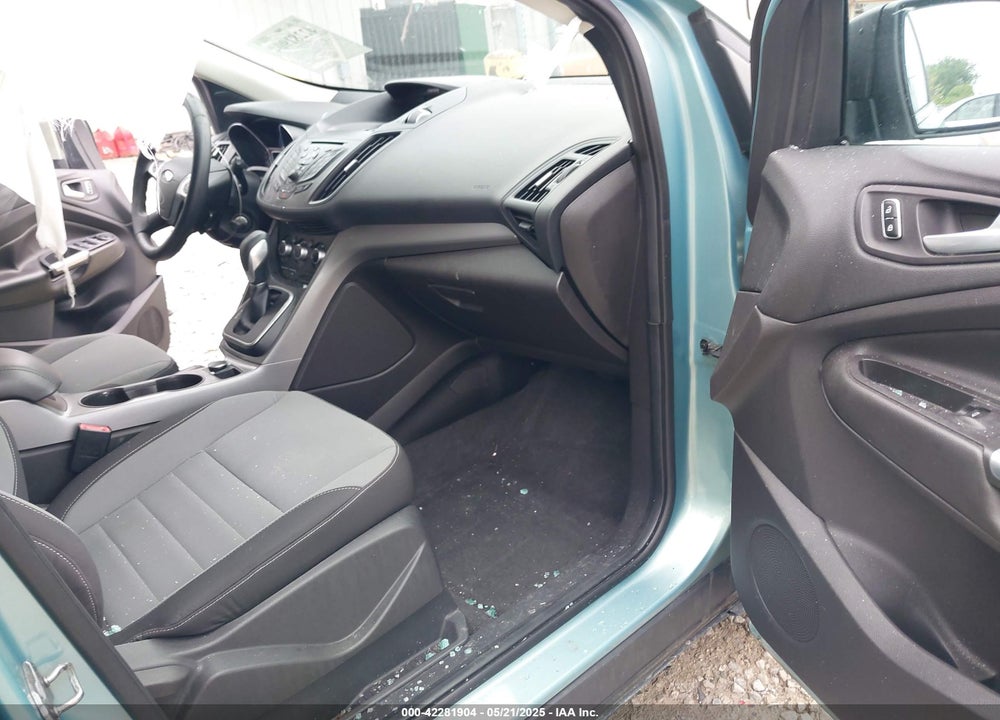 2013 FORD ESCAPE VIN: 1FMCU0GX0DUC30622