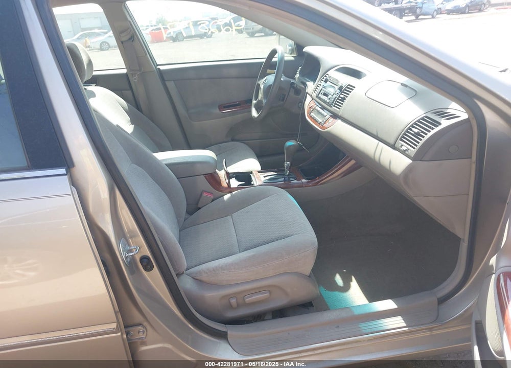 2003 TOYOTA CAMRY XLE VIN: 4T1BE32K93U240425