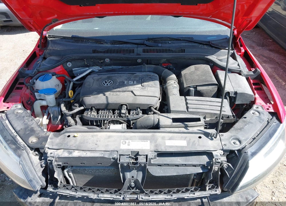 2015 VOLKSWAGEN JETTA VIN: 3VWD07AJ2FM357720