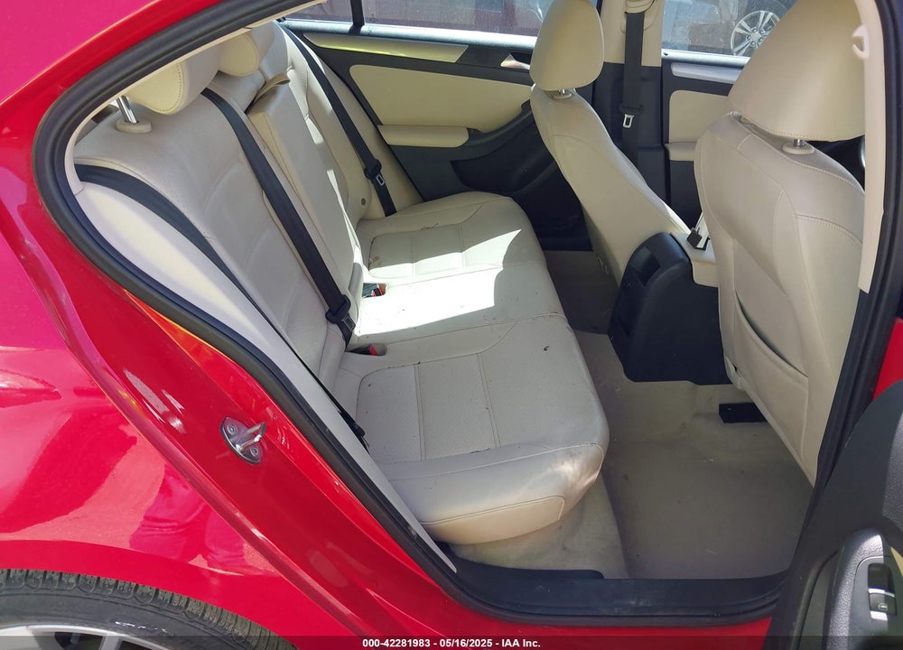 2015 VOLKSWAGEN JETTA VIN: 3VWD07AJ2FM357720
