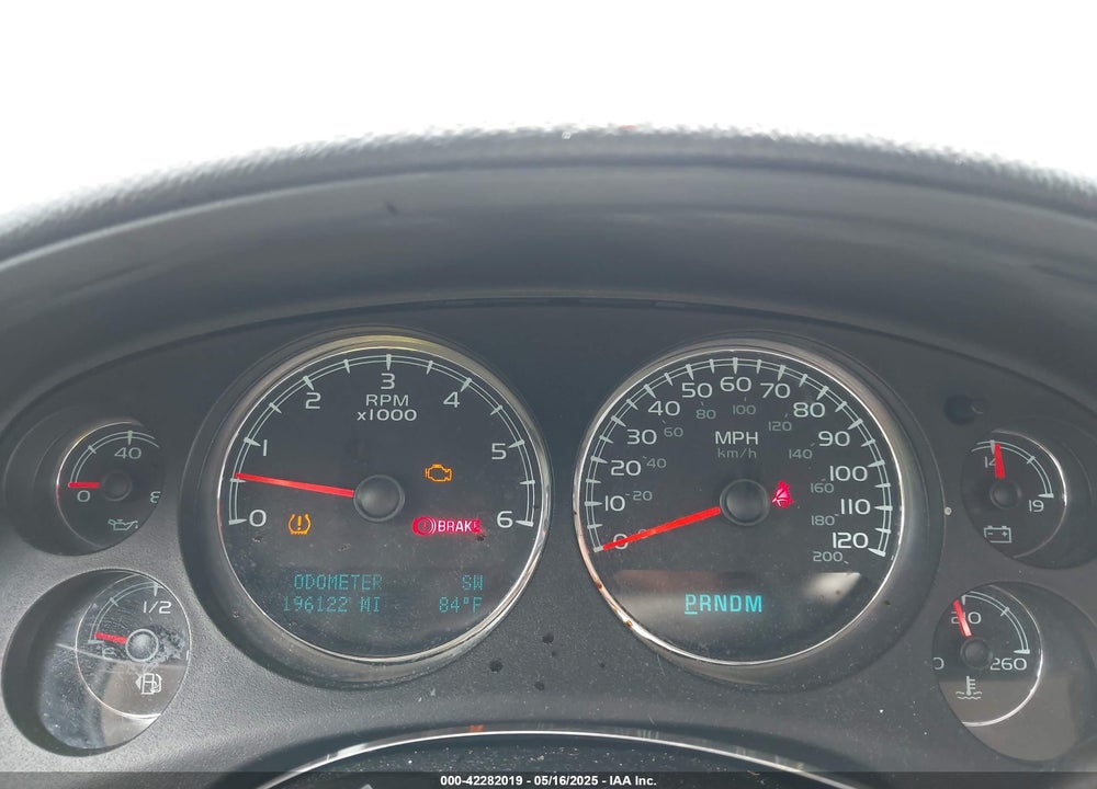 2010 CHEVROLET SUBURBAN 1500 LT1 VIN: 1GNUKJE34AR270941