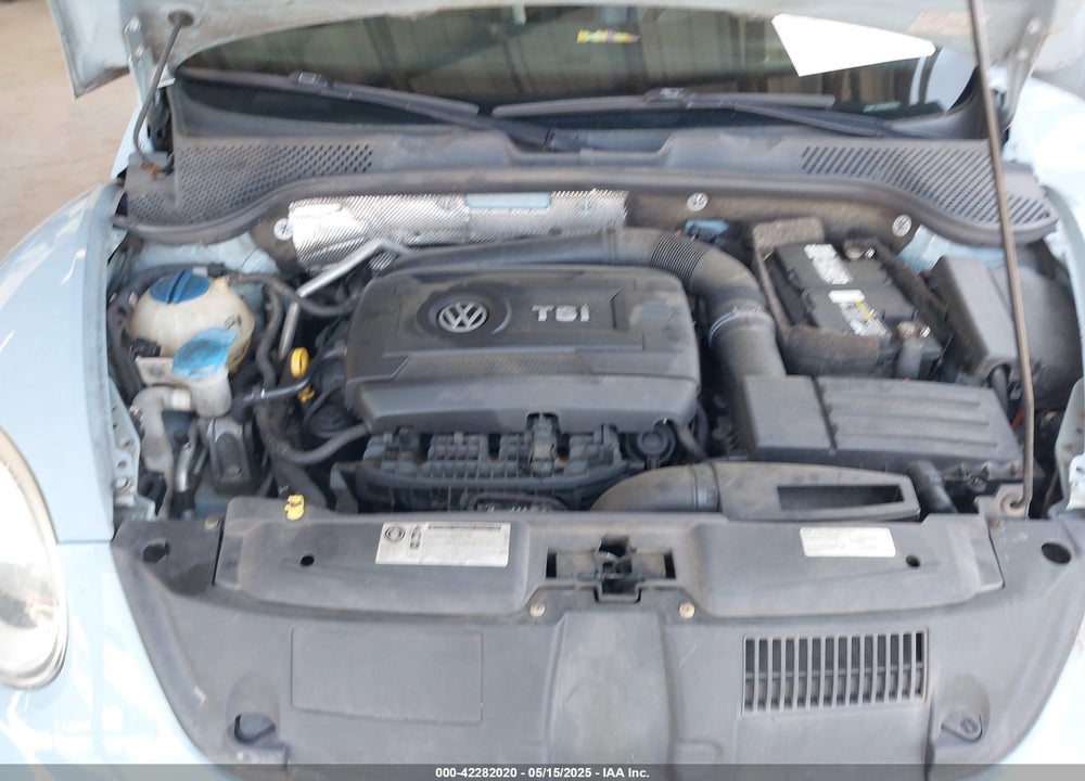 2015 VOLKSWAGEN BEETLE VIN: 3VWF17AT8FM610580